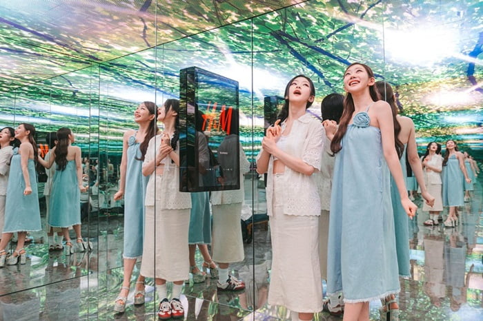 H&M opens new concept store in Seoul
