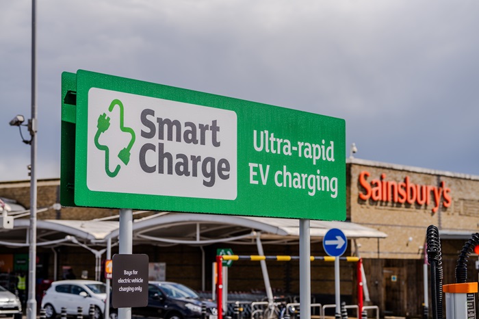Sainsbury’s to offer Nectar points to customers using its ultra-rapid EV charging service