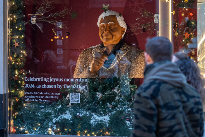 Pret A Manger spreads festive joy with Christmas displays