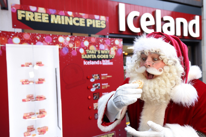 Santa-approved Mince Pies free in Liverpool’s Christmas giveaway