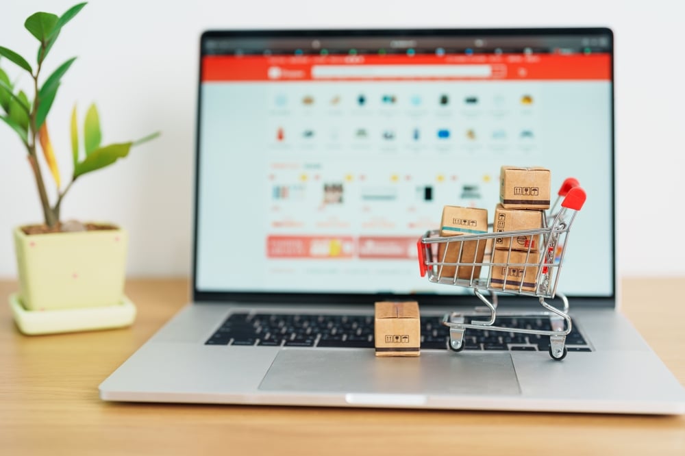 Key Features and Benefits of E-Commerce Platforms in Retail