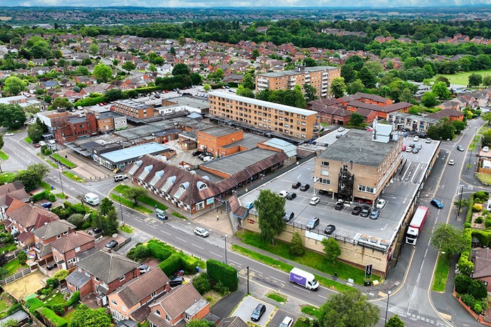 Specsavers takes new store at Derby's M Park Farm